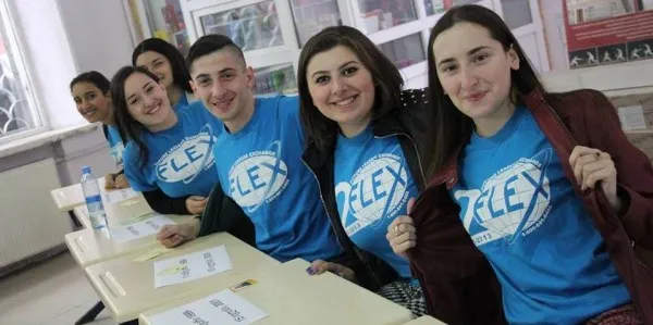Liceenii pot merge în SUA prin programul Flex 2020-2021