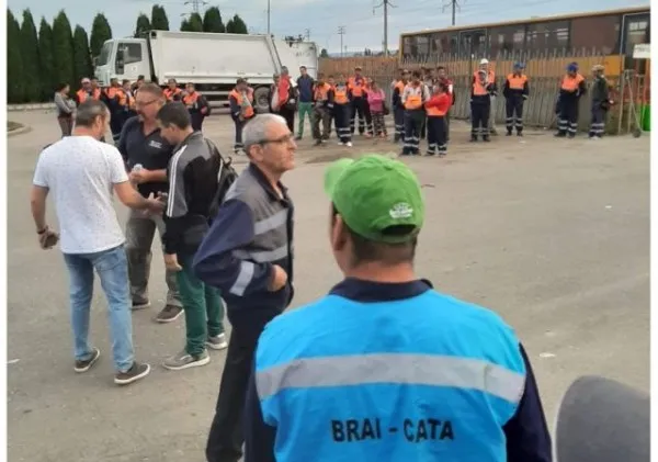 A doua revoltă a angajaţilor de la operatorul de salubritate Brai-Cata