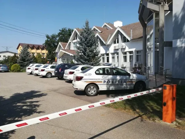 140 de percheziţii într-un dosar de evaziune, descindere şi la DSVSA Braşov