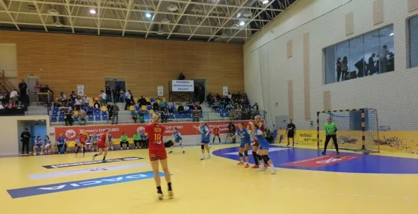 Debut cu dreptul
