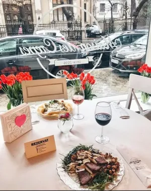 Platforma de rezervări în restaurante Restograf va intra pe piaţa Braşovului din luna octombrie