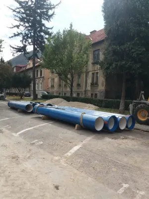 Restricţiile de circulaţie de pe strada Castanilor se prelungesc până pe 4 octombrie