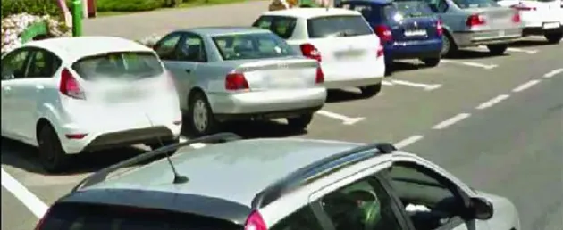 Poluează, dar nu se amendează: Maşina parcată cu motorul oprit