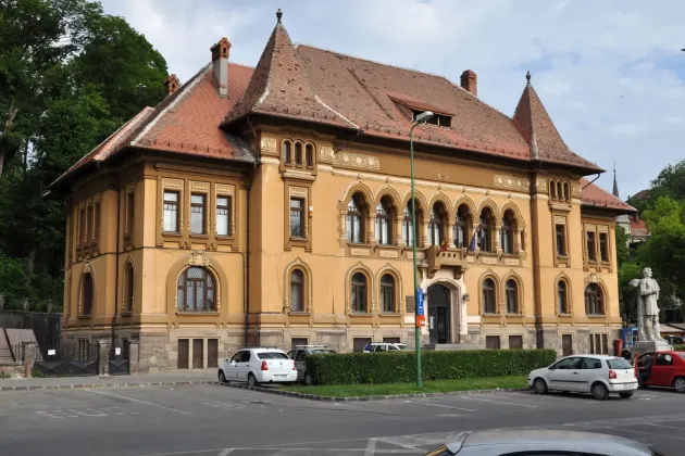 Concurs de Design la Bibliotecă pentru… bibliotecă