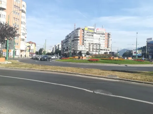 Pasaj suprateran sau pasaj subteran la Trei Alimentare? Încă nu se ştie, proiectul de reamenajare a intersecţiei, ţinut în şah de un contestatar