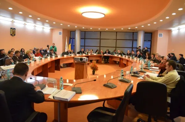 De ieri, orice cetăţean poate să consulte proiectele de hotărâre al Consiliului Local Braşov