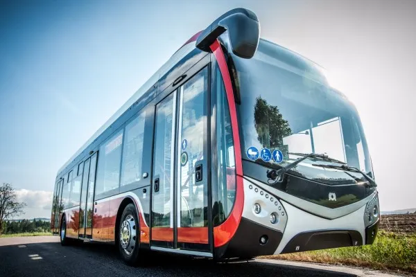 Primăria Braşov a renunţat la ideea autobuzelor hibrid