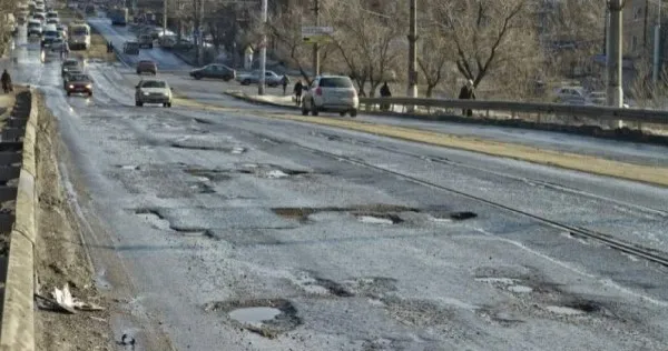 2 mari dezavantaje ale unui imobil: calitatea drumului şi timpul petrecut în trafic