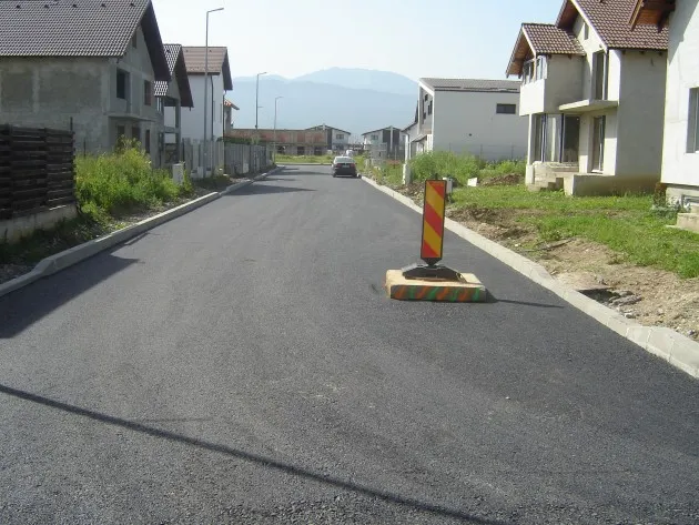 Cinci străzi din „Ghimbavul nou” vor avea iluminat public