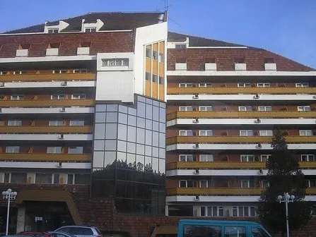 Firma care a închiriat Silver Mountain din Poiana Braşov a cumpărat şi Hotelul Predeal, pe care-l va redeschide sub alt nume în iunie 2020