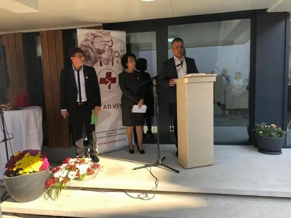 Aurel Vlaicu nr. 41, noua adresă a asistenţilor medicali din Braşov 