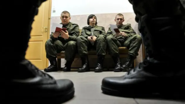 Ordin de mobilizare: Bărbaţii din Braşov cu armata făcută, chemaţi „la arme”