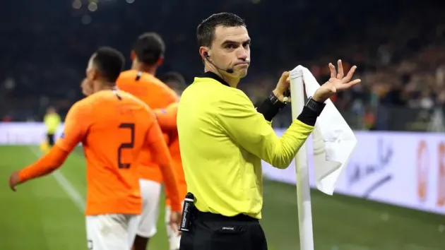 Haţegan, la unul din cele mai tari meciuri ale grupelor Ligii Campionilor