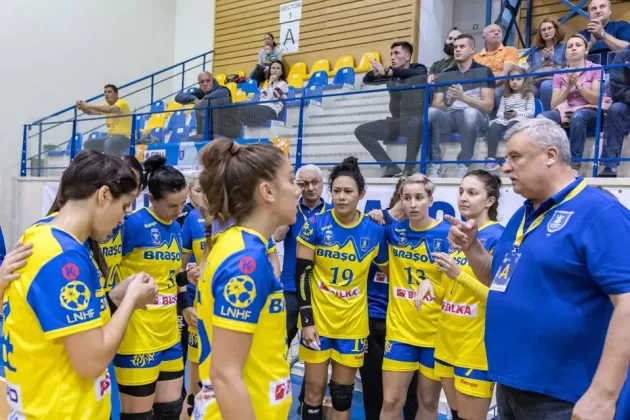 Corona revine după pauză cu o deplasare la Baia Mare
