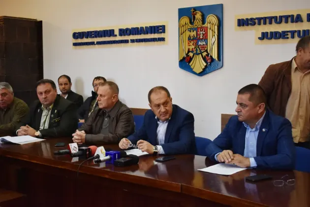Apelul prefectului Braşovului, Marian Rasaliu: „Nu mai «domesticiţi» urşii”