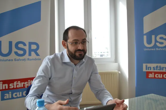 3 km de mers până la vot e considerat prea mult la USR, ceva normal la Primăria Hărman