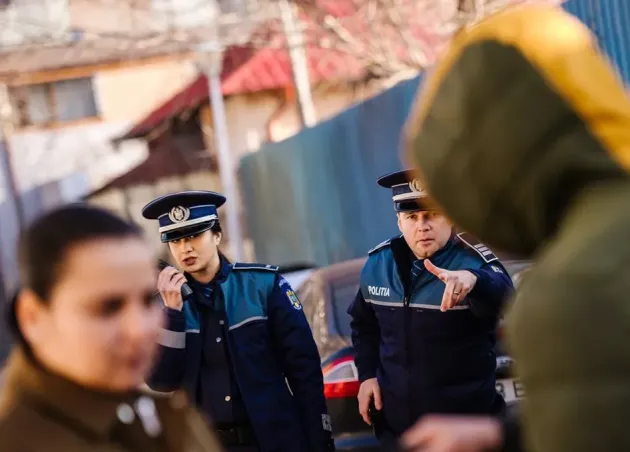 I-a ameninţat pe toţi, mamă, copii şi soacră
