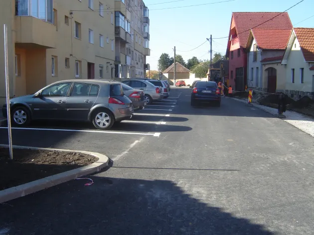 Asfaltarea tuturor străzilor din comună, un proiect PNDL 2, ar putea începe în cel mai scurt timp