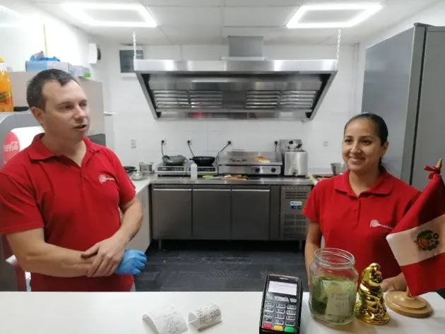 De la inelul din mijlocul Atlanticului la micul restaurant peruan din Braşov 