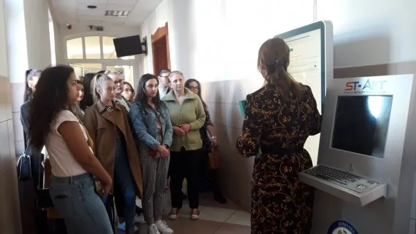Uşi deschise la Tribunalul pentru Minori şi Familie Braşov