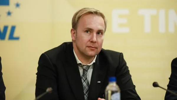 Adrian Veştea şi George Scripcaru, chemaţi, azi, la Ministerul Sănătăţii