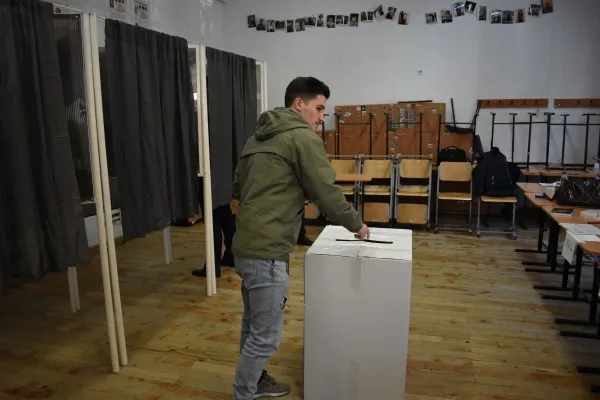 Braşovenii, mai activi la urne decât la primul tur al prezidenţialelor