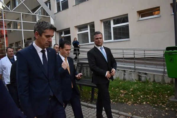 Premierul Ludovic Orban i-a cerut ministrului Sănătăţii o informare privind lucrările de la noua Unitate de Primiri  Urgenţe 