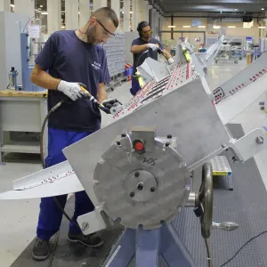 Germanii de la Premium Aerotec mai vor să închirieze un teren de 16 hectare de la IAR Ghimbav