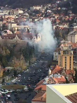 Foc şi mult fum, în parcul central