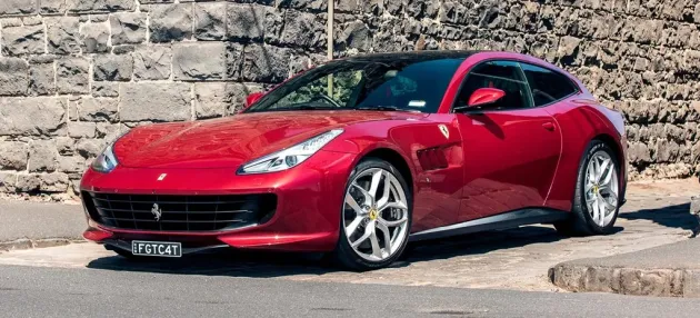 Vedeta Black Friday, un Ferrari redus cu 45.000 de euro