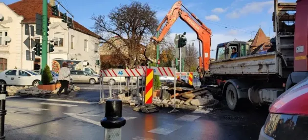 Restricţiile de trafic de pe str. Castanilor din Braşov se prelungesc până vineri