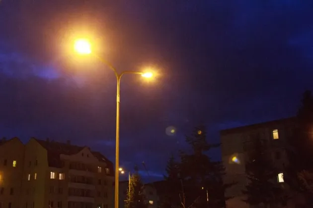 S-a semnat contractul pentru iluminatul public din noul Tractorul. „Discount” de licitaţie, 30%