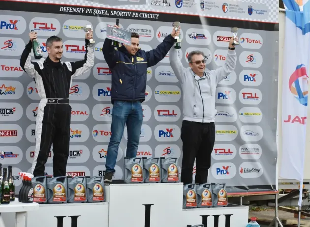 
Noul sezon de Promo Rally 
a debutat la Râşnov