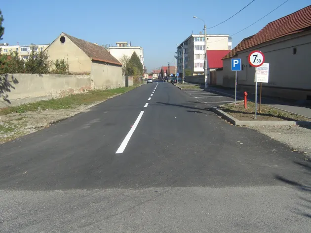 Asfaltarea tuturor străzilor din comună, unul din proiectele PNDL 2, va începe în primăvara anului viitor