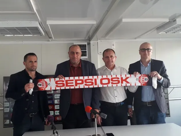 Leo Grozavu îi ia locul lui Laszlo Csaba pe banca lui Sepsi