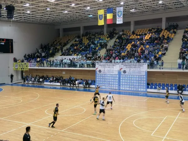 Egalitate în trei la Trofeul Stelelor de Crăciun