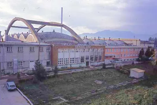 Accident la CFR:  Cu mâna prinsă sub roata locomotivei