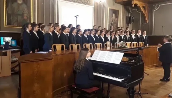 Primul cor şcolar care a lansat un album este al Colegiului Naţional „Andrei Şaguna”  