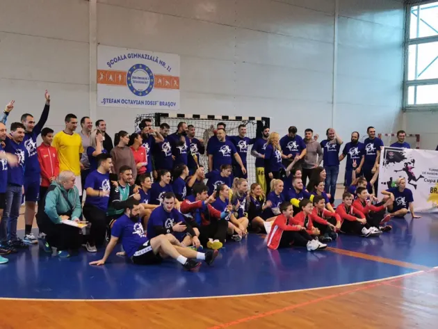 Victoria Bucureşti a câştigat prima ediţie a Cupei Funsports la handbal mixt amatori