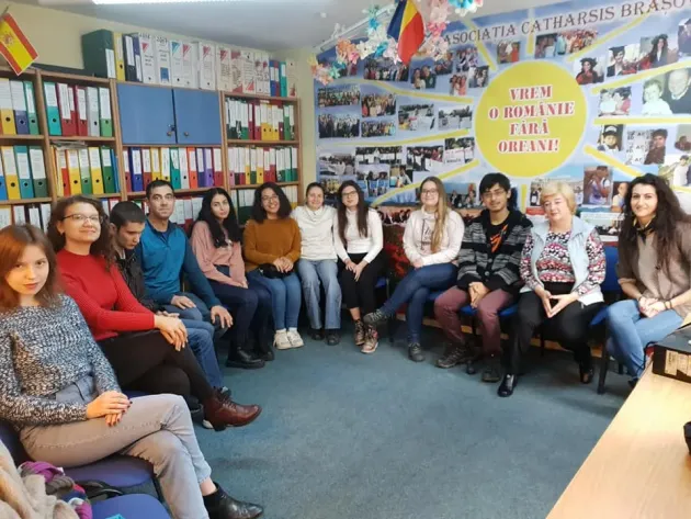 La Catharsis, Moş Crăciun vine de la Londra