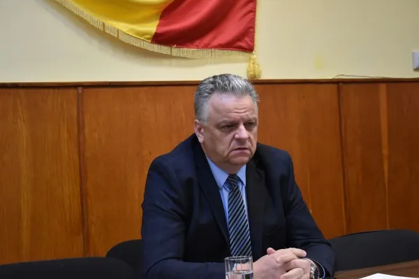 Jumătate de oraş, fără canalizare