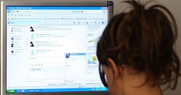 Poliţiştii din Constanţa au venit la Braşov să-i pună cătuşele unui tânăr care a „dezbrăcat” o copilă de 10 ani, pe Facebook
