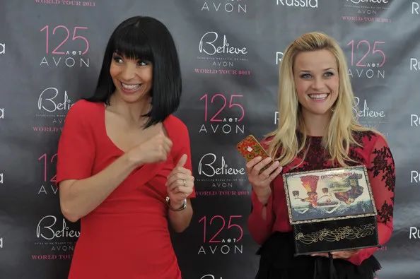 O româncă, noul director general al companiei Avon