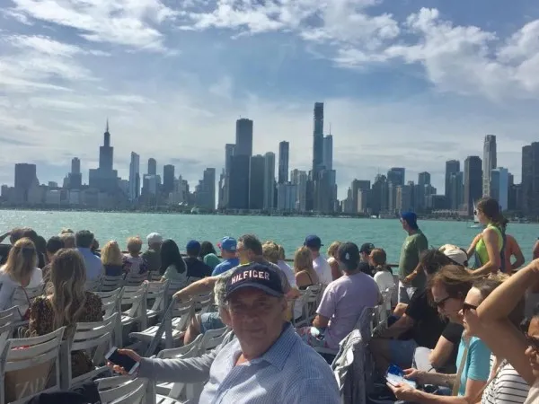 Costel Lăzăroiu a „dus” Râşnovul la Chicago