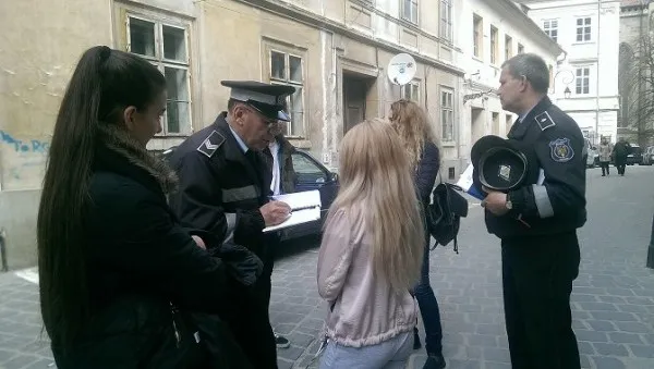 De ce vrea directorul Liceului Honterus închiderea barurilor din centrul Braşovului dimineaţa