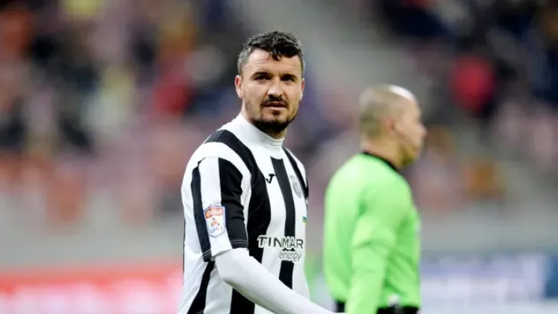 Carles Alena, provocare pentru Budescu, gol din tribune