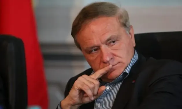 Aristotel Căncescu preia pachetul majoritar de acţiuni al Radio Braşov, după şase ani de pauză