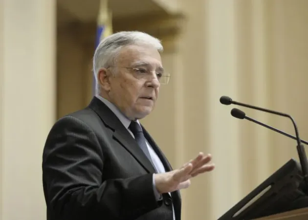 Salariu sau pensie? 