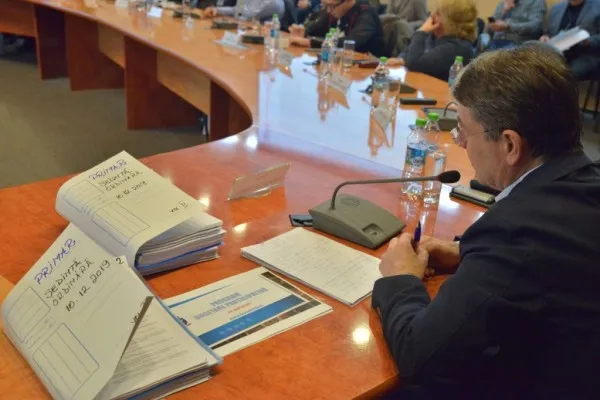 Plătiţi ca la Munchen. Instituţiile de cultură din Braşov, luate în colimator   