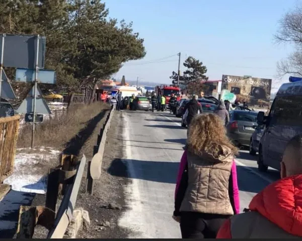 Accident pe DN 11: Cum agăţi 5 maşini, un carambol explicat de Poliţie